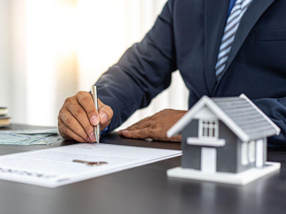 Descubra se abrir uma imobiliária dá dinheiro no mercado atual 
